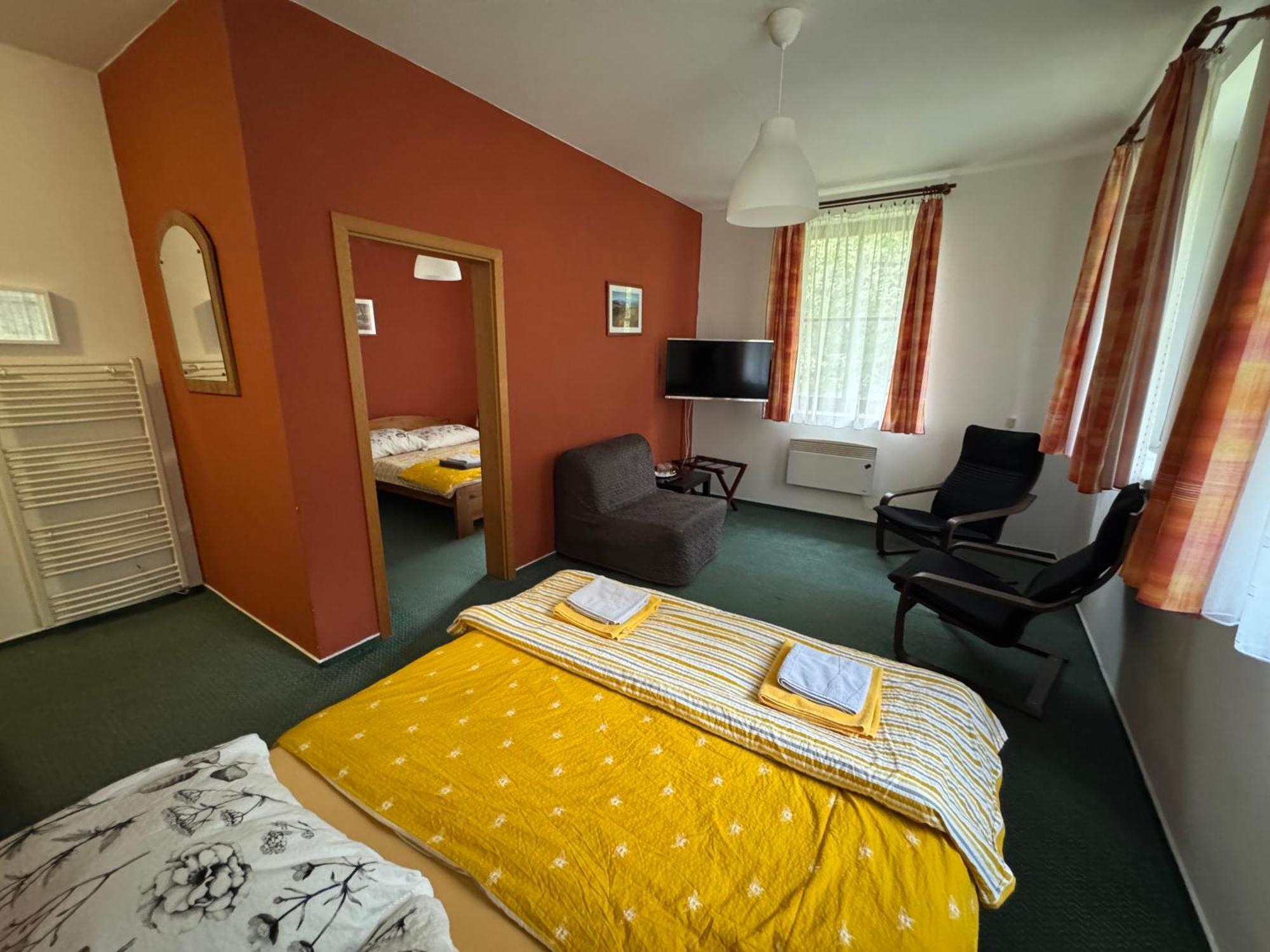 Hotel Lucni Dum Janské Lázně Habitación foto