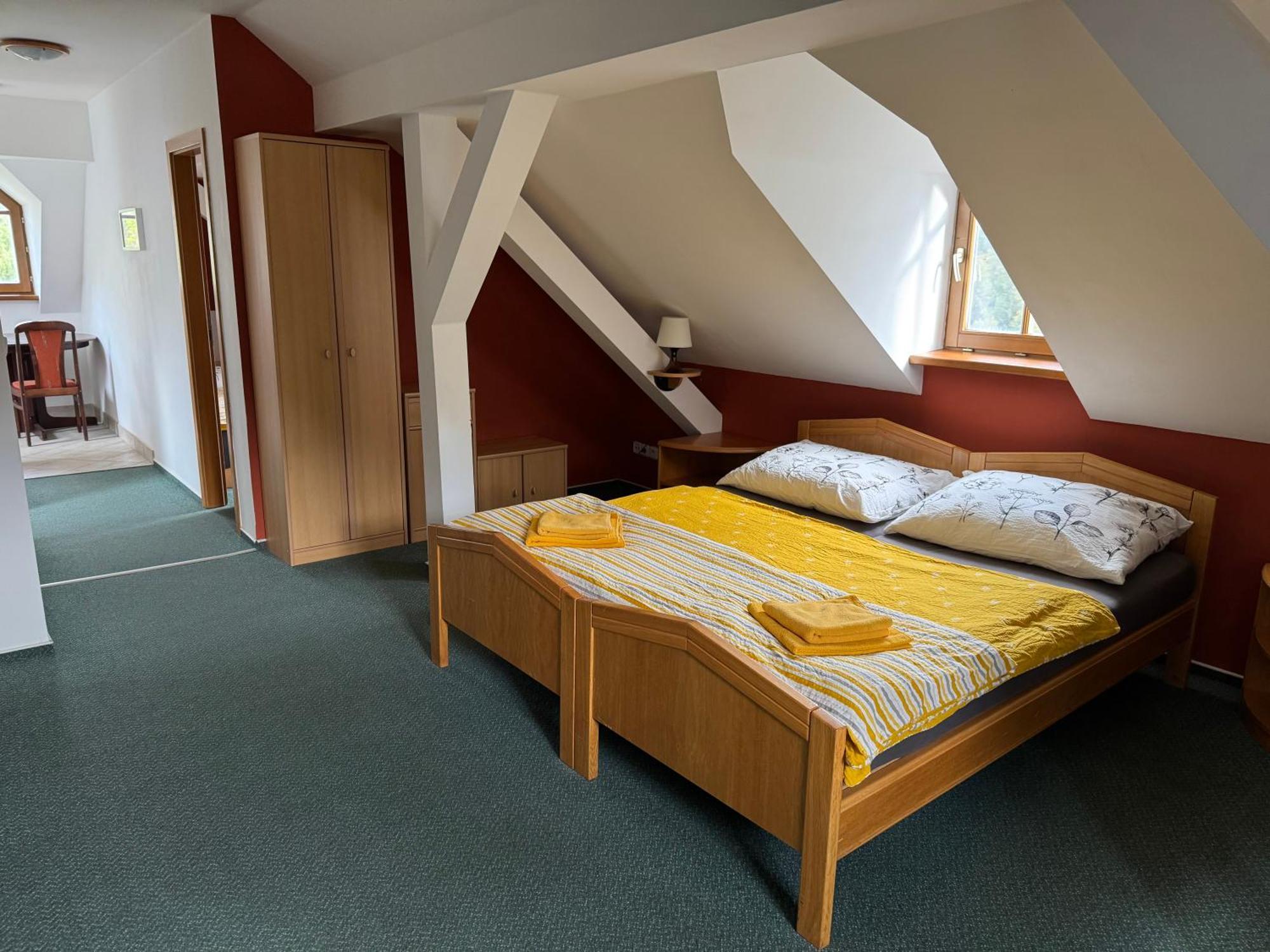 Hotel Lucni Dum Janské Lázně Habitación foto