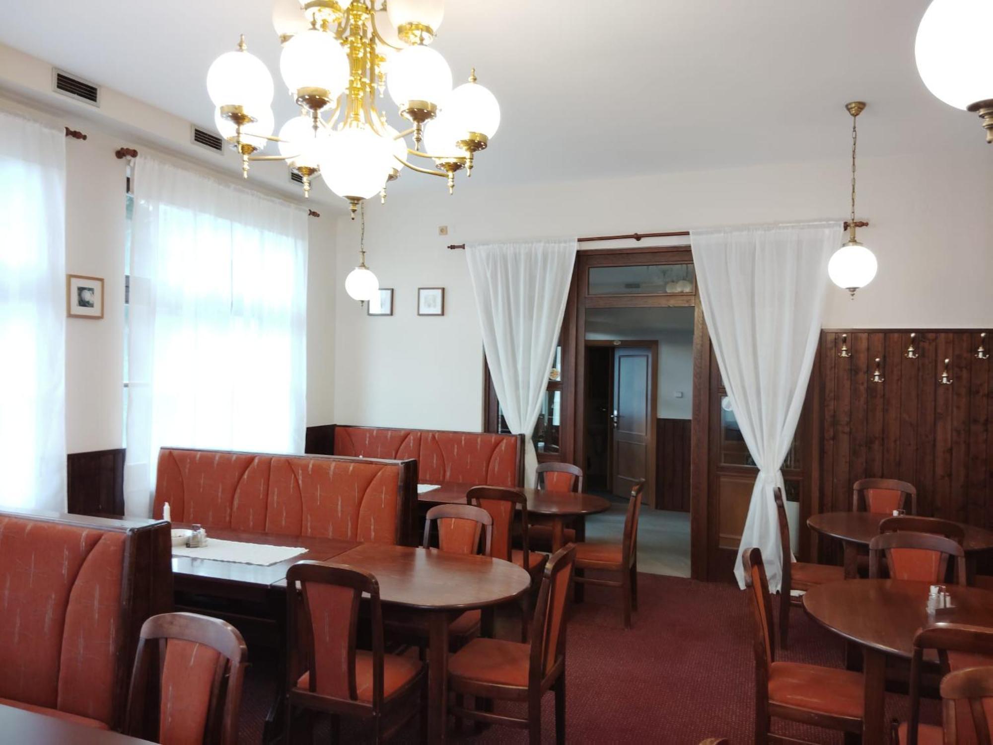 Hotel Lucni Dum Janské Lázně Exterior foto